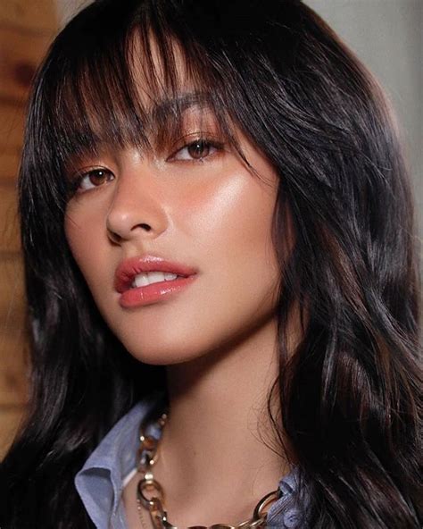 lisa soberano beauty makeup hair makeup filipina actress model poses photography holiday