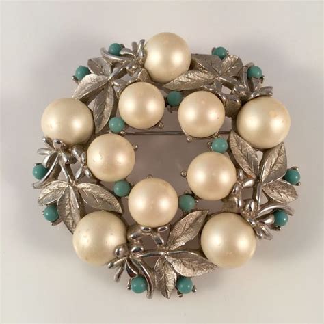 Vintage Sarah Coventry Faux Pearl And Turquoise Leaf Brooch Alaskan