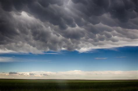 Mammatus Clouds In Colorado Plains After Spring Storm Oddlysatisfying