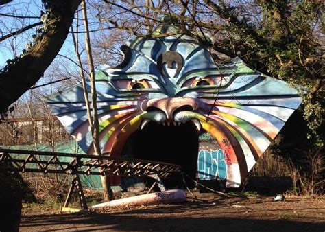 Eerie Photos Of An Abandoned Berlin Theme Park Abandoned Theme Parks