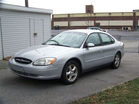 Purchase Used 2002 Ford Taurus Silver Runs Strong In York