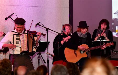 Die Irish Folk Band „no 4 Mill Street Feiert Premiere In Radevormwald
