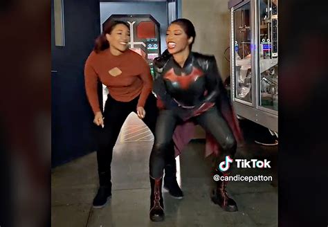 New Tiktok Dance From Candice Patton And Javicia Leslie On Set For The