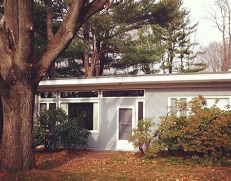 Now homeowners have thousands of options to choose from to fit their desired aesthetic. Cool Mid Century Modern Kitchen Window Treatments Photos