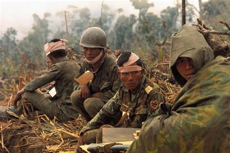 Vietnam War 1971 Wounded Vietnamese Rangers Await Mediva Flickr