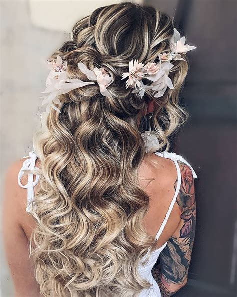 Wedding Hairstyles For Curly Hair 2023 Guide And Tips
