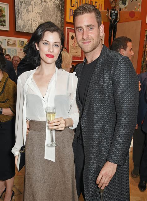 Who Is Bly Manor Star Oliver Jackson Cohens Girlfriend Jessica De Gouw
