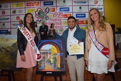 Premian A Ganadores De Los Concursos De Pintura Por El 69 Festival