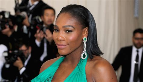 Serena Williams Goes Topless Sings I Touch Myself For Breast Cancer