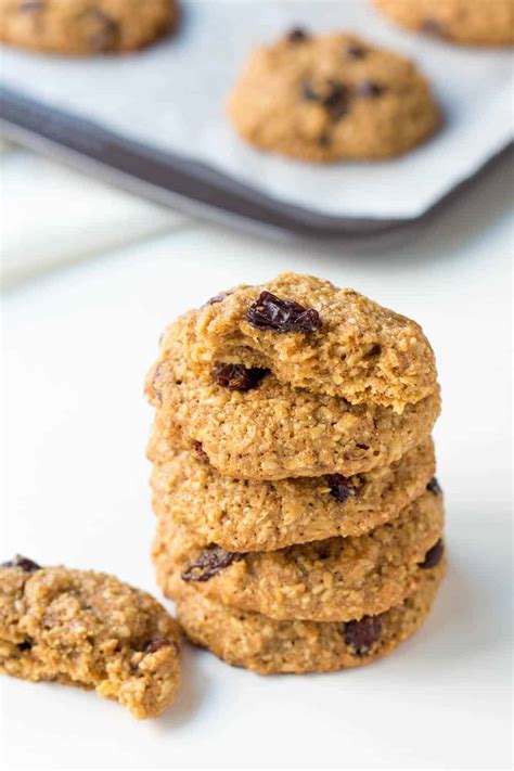 This easy almond flour oatmeal cookie recipe was originally published on august 24, 2016, and the post was republished in april 2021 to add updated pictures, useful tips, and some improvements to make them truly keto oatmeal cookies. Healthy Oatmeal Raisin Cookies Recipe