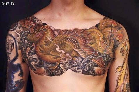 Hình tattoo từ ngực ra bắp tay. Hình xăm ngực nam đẹp, chất lừ - Bạn có dám thử? - Ohay TV