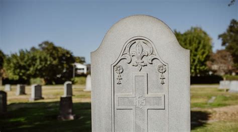 Guide To Headstone Inscriptions And Gravestone Wording