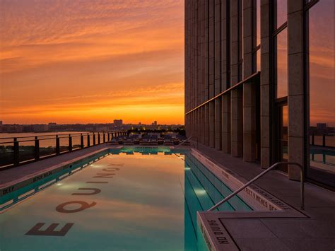 Saltwater And Rooftop Pools Equinox Hotel New York