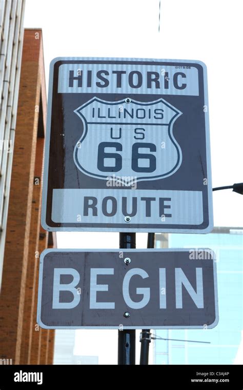 Road Sign Begin Of Route 66 In Chicago Stock Photo Alamy