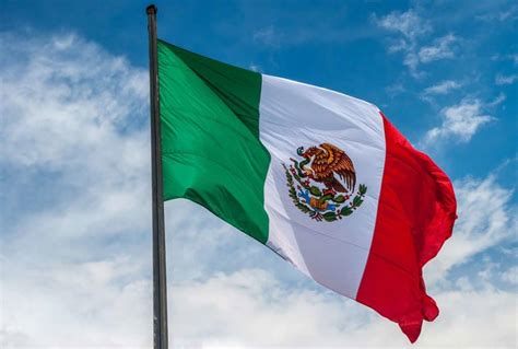 Bandera De México Significado Historia Evolución E Imágenes
