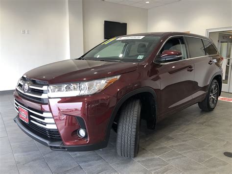 Certified Pre Owned 2017 Toyota Highlander Le Plus V6 Awd Suv Sport