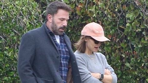 Ben Affleck Y Jennifer Garner Llevan A Los Niños A La Escuela Fotos