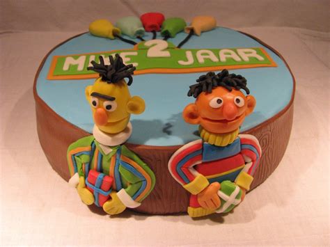 Bert And Ernie Sesame Street Cake Sesame Street Cake Themed Cakes