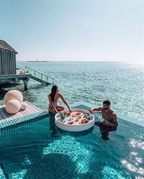 24 Best Honeymoon Photo Ideas Which Will Inspire You