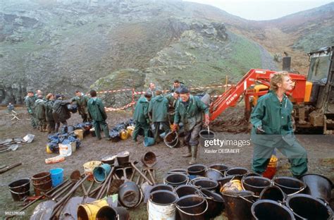 Erika Oil Spill 19991200 Belle Ile En Mer Marée Noire De Lerika
