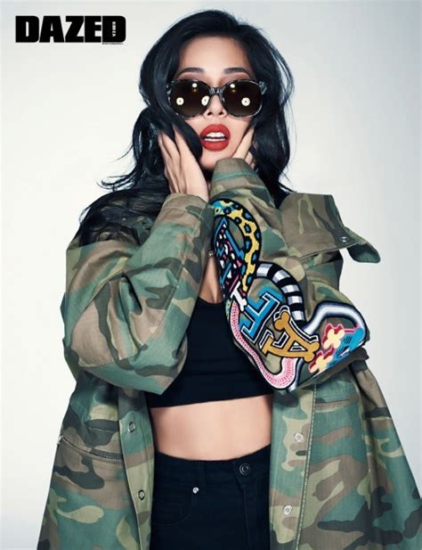 Jessi Flaunts Cool And Chic Vibe