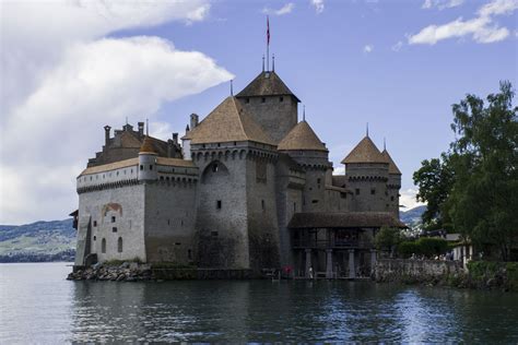 The Dark History Of The Chillon Castle On Lake Geneva Savoury