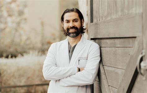 Plastic Surgeon Dr Scottsdale Discusses His Medical Missions To Help