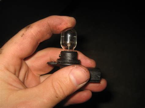 Vw Tiguan Reverse Light Bulbs Replacement Guide 032