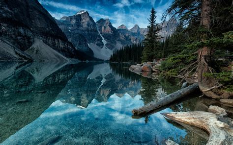 Kanada Park Narodowy Banff Góry Jezioro Moraine Drzewa