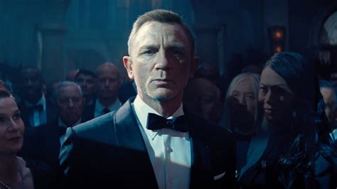 Merry Bondmas — 7 Best James Bond Movies For A Streaming Marathon Tom