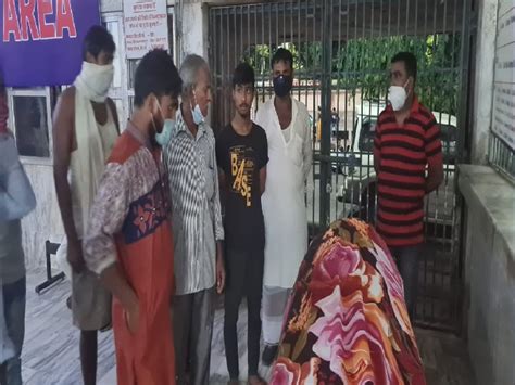 भागलपुर में बदमाशों ने सीने में मारी गोली मौक पर ही हुई मौत पुश्तैनी जमीन विवाद को लेकर हत्या