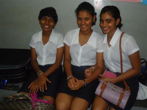 Sri Lankan School Girls 1 Sri Lankan Desi Indian Girls Vrogue