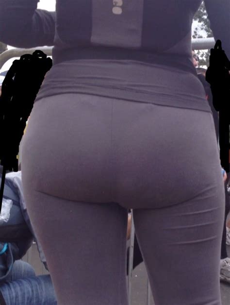Yoga Pants Ass