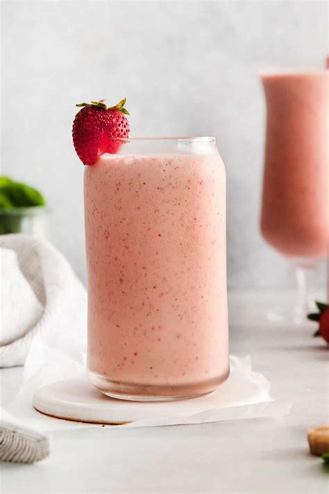 Strawberry Banana Spinach Smoothie Meaningful Eats