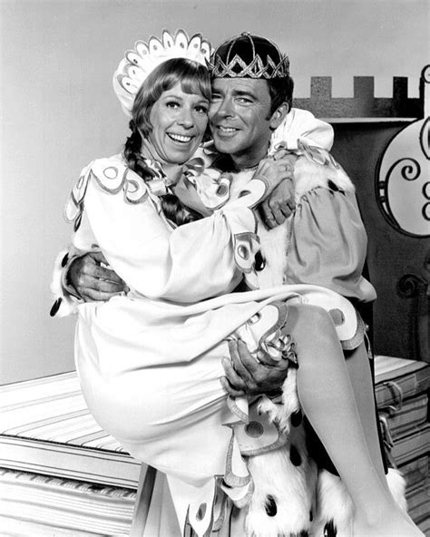 Carol Burnett And Ken Berry In A Skit Once Upon A Mattress 8x10 Photo Da 722 Carol Burnett