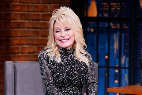 Dolly Parton S Christmas Special Nbc Watch A Highlight Nbc Insider