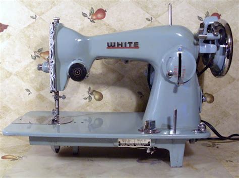 Vintage Extra Heavy Duty White Brand Sewing Machine Ebay