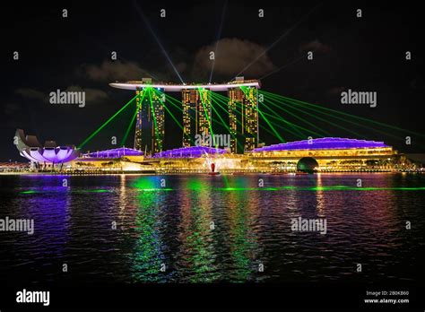 Spectra Light And Water Show At The Marina Bay Sands Singapore