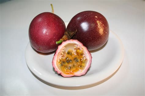File Passion Fruit Red  Wikimedia Commons