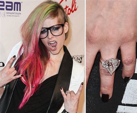 Avril Lavigne Biggest Celebrity Engagement Rings Popsugar Celebrity