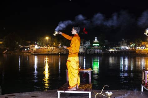 Evening Light Ceremony Called Ganga Arthi To Worship River Ganga