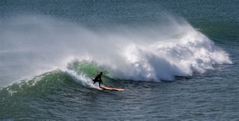 Check Out The Epic Challenging Surf Shaped By The Santa Ana Winds