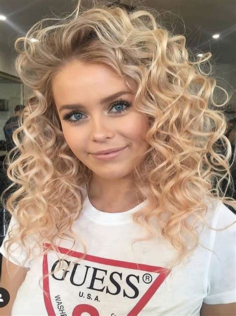 Curly Hairstyles For Women 2020 2021 12 Hair Colors