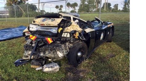 Florida Highway Patrol Trooper Trapped Injured In I 4 Crash