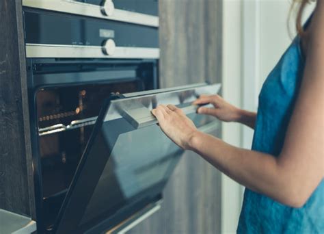 ¿cómo Usar El Horno Recomendaciones Para Un Buen Uso Euronics