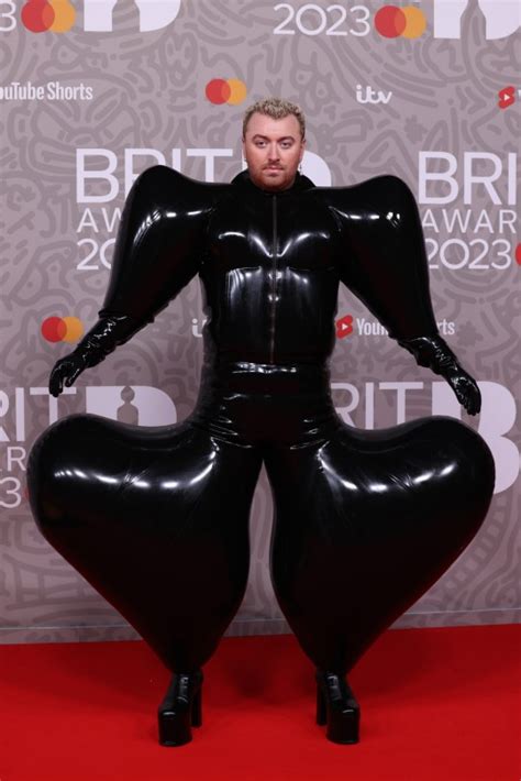 Brit Awards 2023 Sam Smiths Designer Explains Latex Outfit Metro News