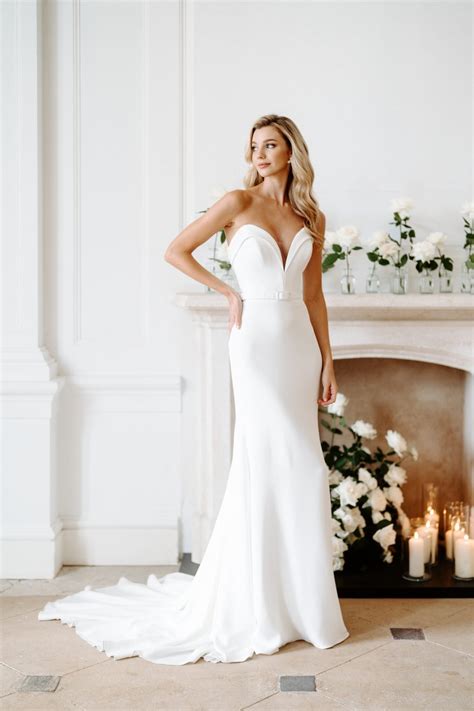 Ellie Sanderson Wedding Dress Shop And Bridal Boutique In Beaconsfield Woodstock Oxford