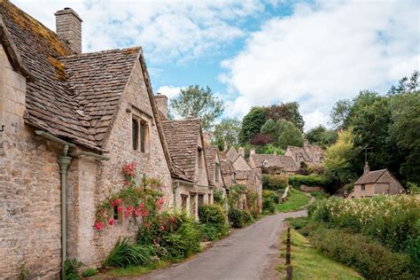 40+ of the Prettiest English Villages ⋆ We Dream of Travel Blog