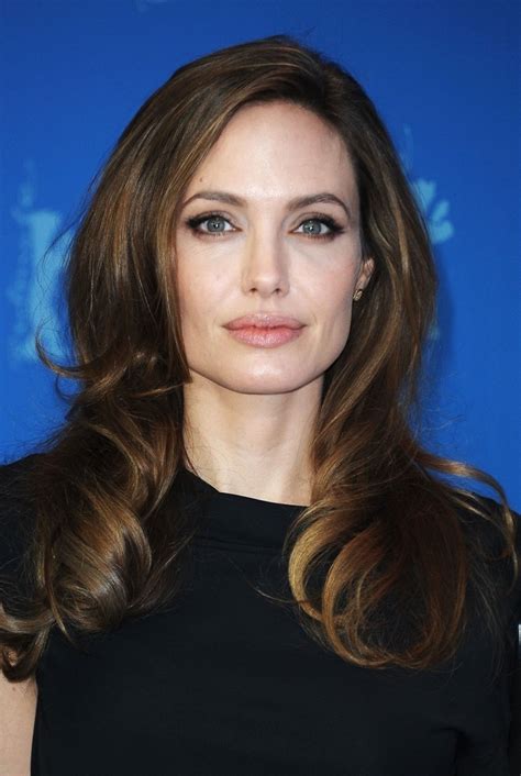 Pin By Denimrush On Locks ơʄ Love Angelina Jolie Hair Angelina Jolie