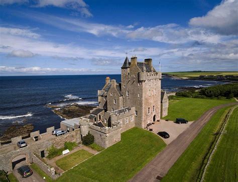 Our Historic Scottish Castles Combine Magnificent Scenery Romantic